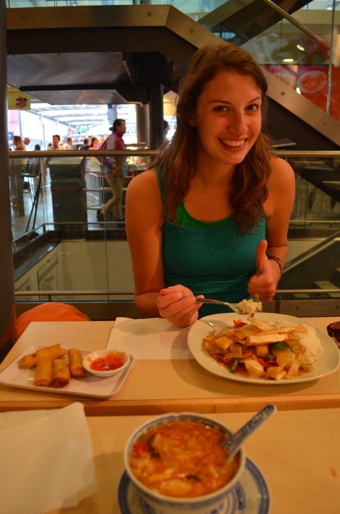 Chinese food and posing at the Konigsplatz